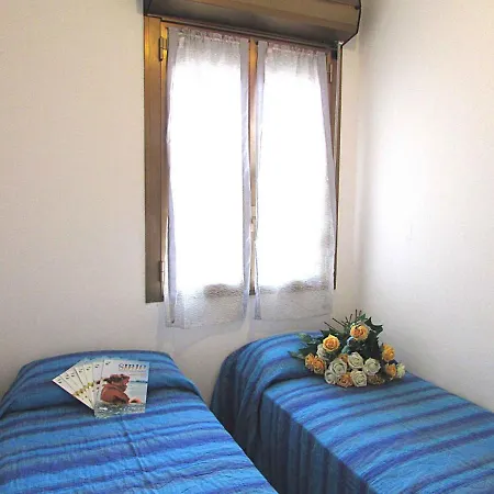 In 31317 Apartment *