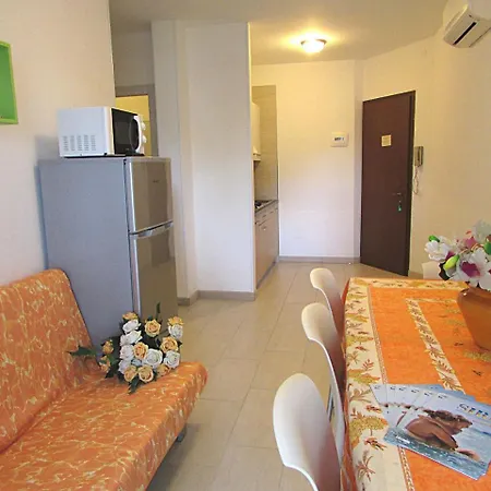 In 31317 Apartment *